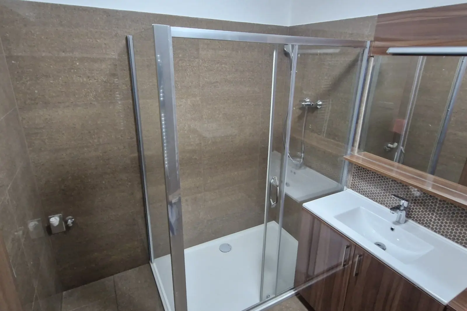 Pronájem prostorného bytu 3+kk přímo u lázeňské zóny v Luhačovicích