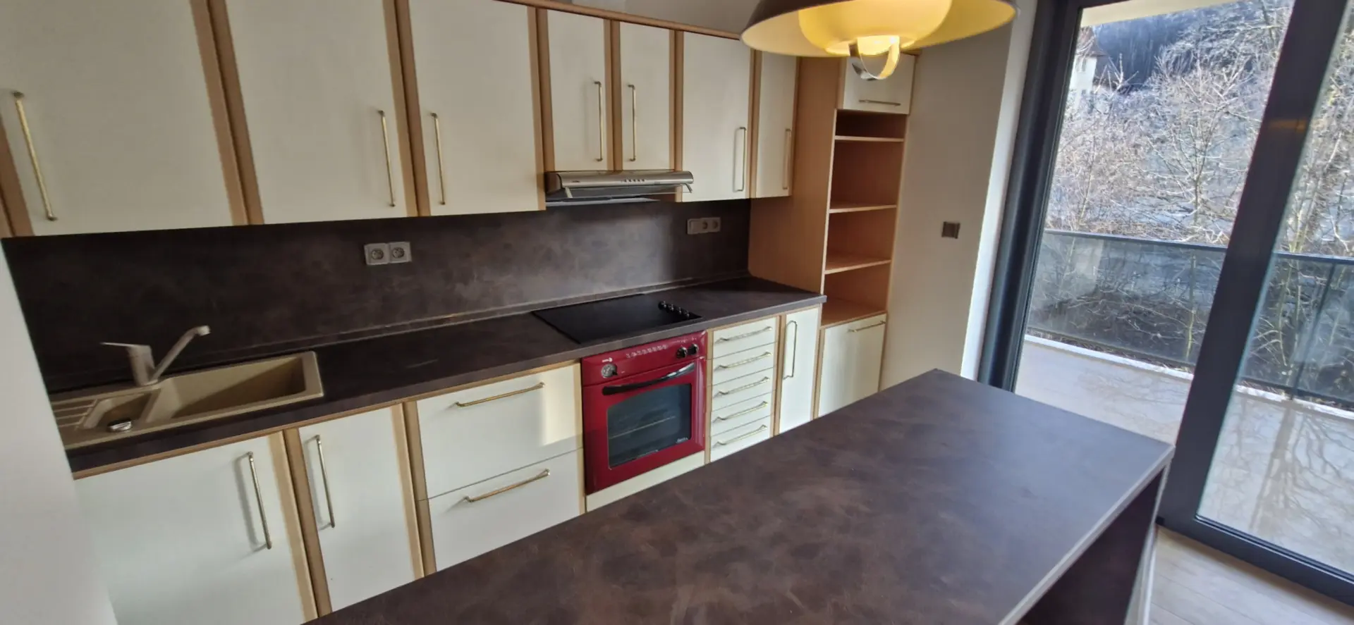 Pronájem prostorného bytu 3+kk přímo u lázeňské zóny v Luhačovicích