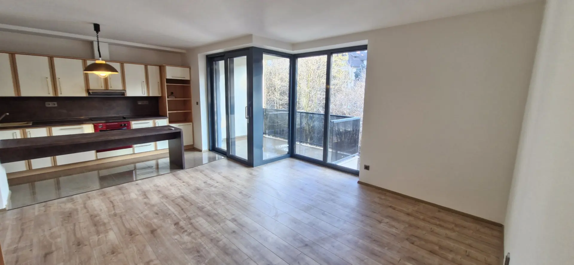 Pronájem prostorného bytu 3+kk přímo u lázeňské zóny v Luhačovicích