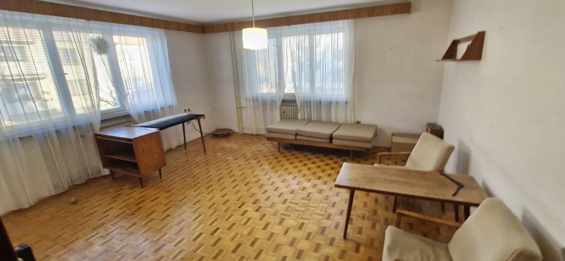 Prodej dvougeneračního rodinného domu 7+2 v Sehradicích