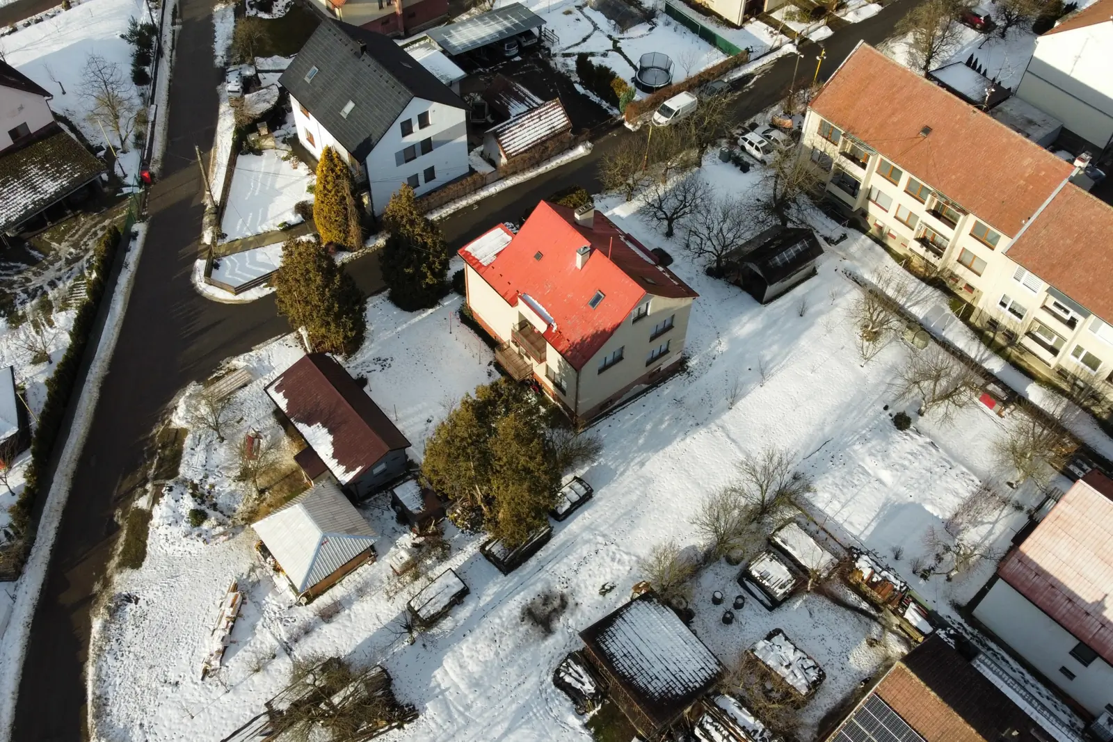 Prodej dvougeneračního rodinného domu 7+2 v Sehradicích