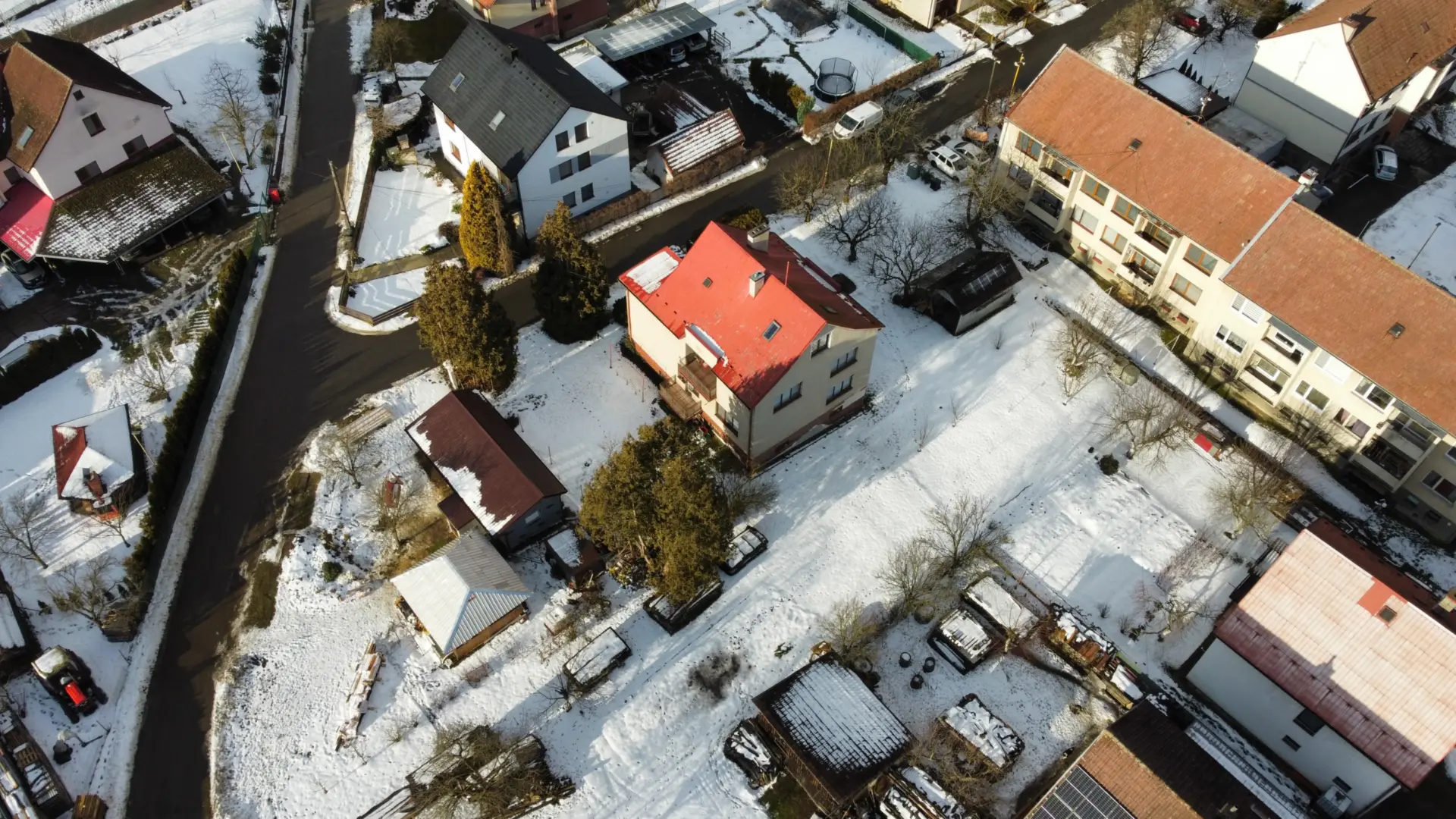 Prodej dvougeneračního rodinného domu 7+2 v Sehradicích