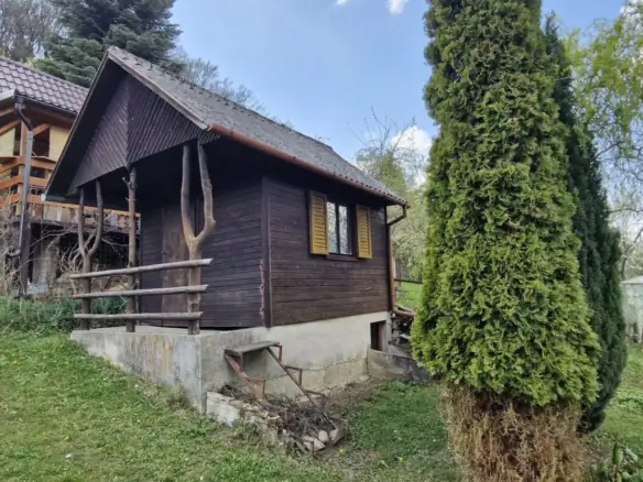 Prodej zahrady s chatkou v Luhačovicích