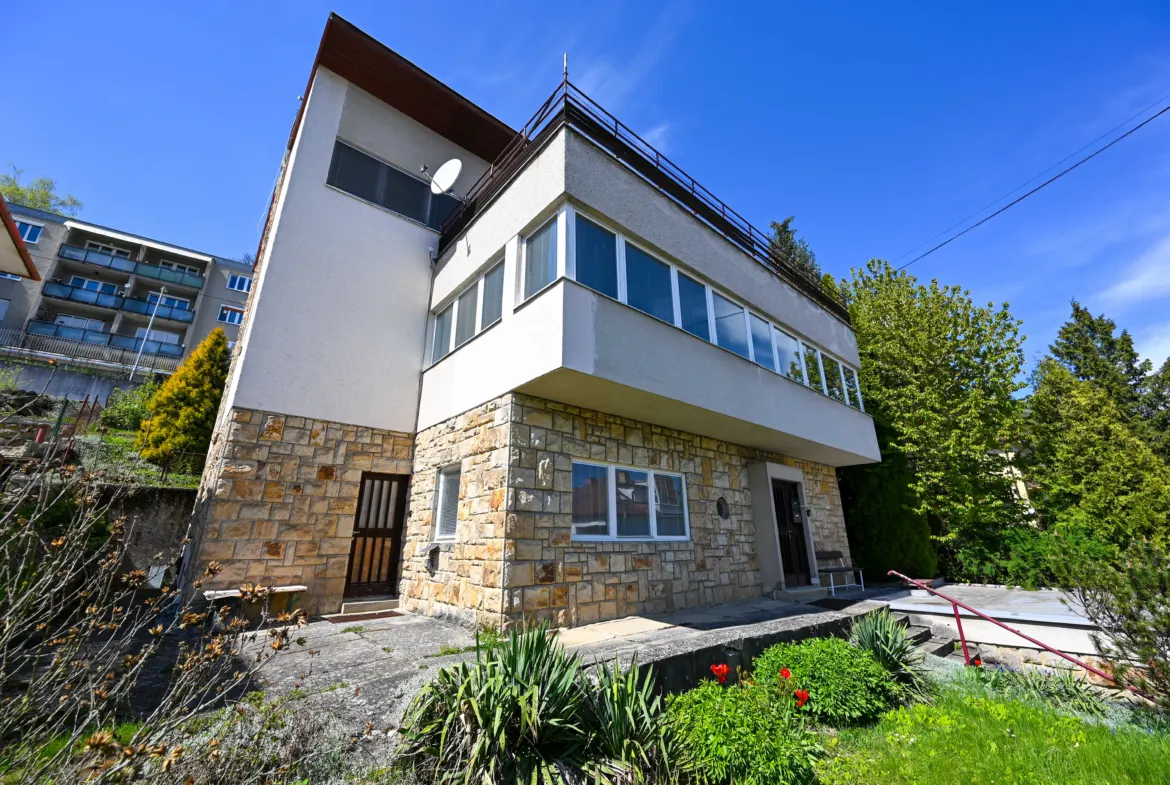 1170