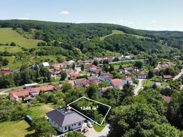 Stavební pozemek 1 248 m² v Polichně u Luhačovic 